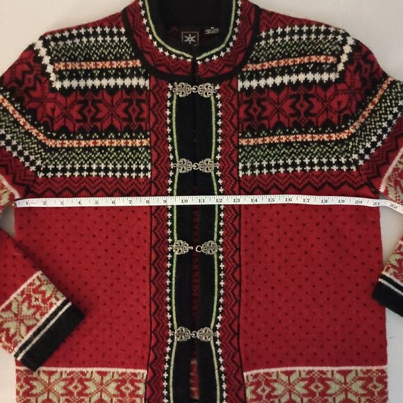 Skyr Red Wool Fair Isle Cardigan Sweater w/ Ornate Metal Clasps Women's Medium - Picture 11 of 15